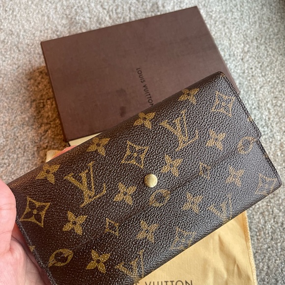 Authentic LOUIS VUITTON Monogram Porte Tresor International Trifold long wallet - Picture 2 of 14